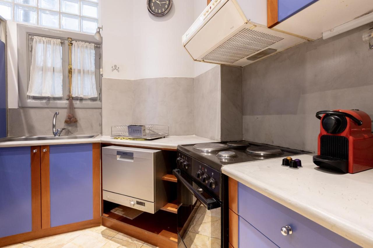 Ideal 4 Bdr Apartment In Plaka For 10! أثينا المظهر الخارجي الصورة