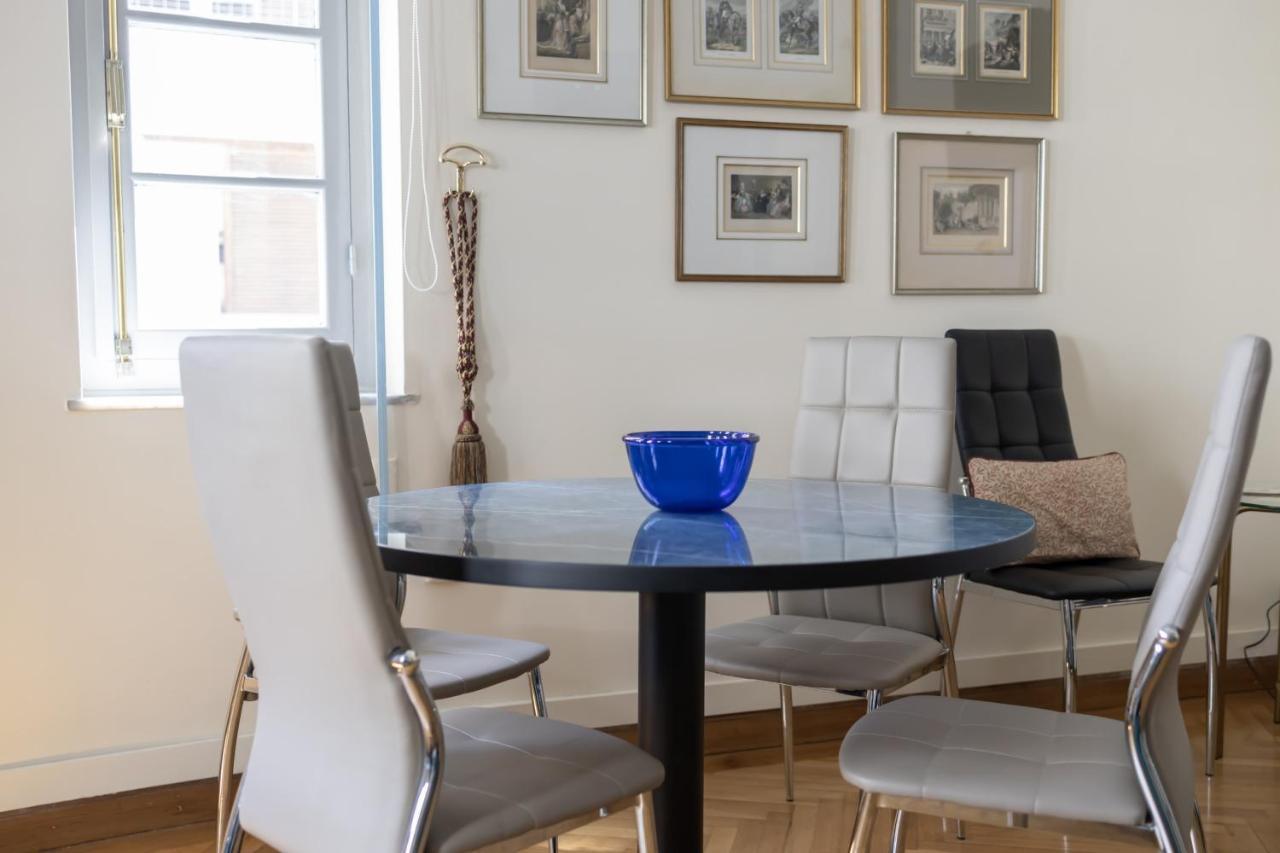 Ideal 4 Bdr Apartment In Plaka For 10! أثينا المظهر الخارجي الصورة