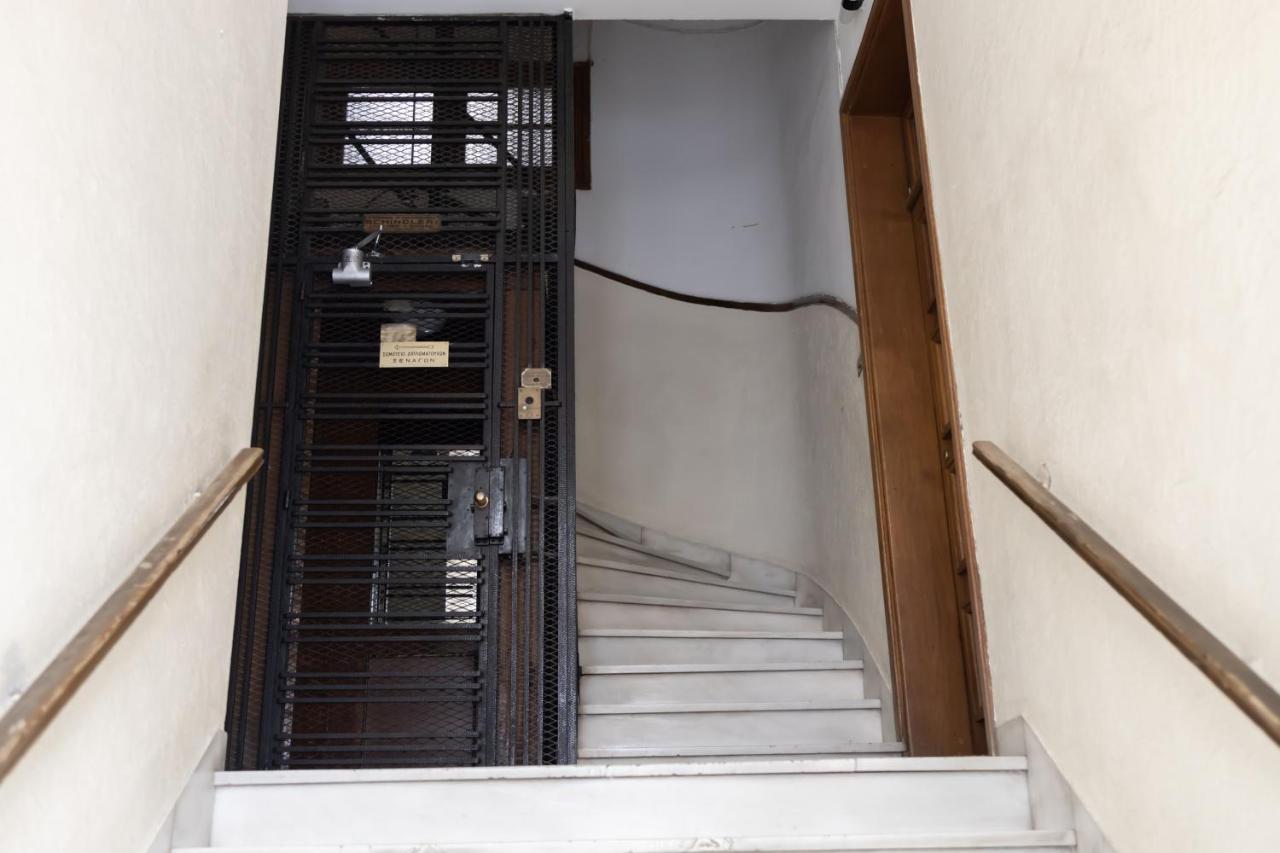 Ideal 4 Bdr Apartment In Plaka For 10! أثينا المظهر الخارجي الصورة