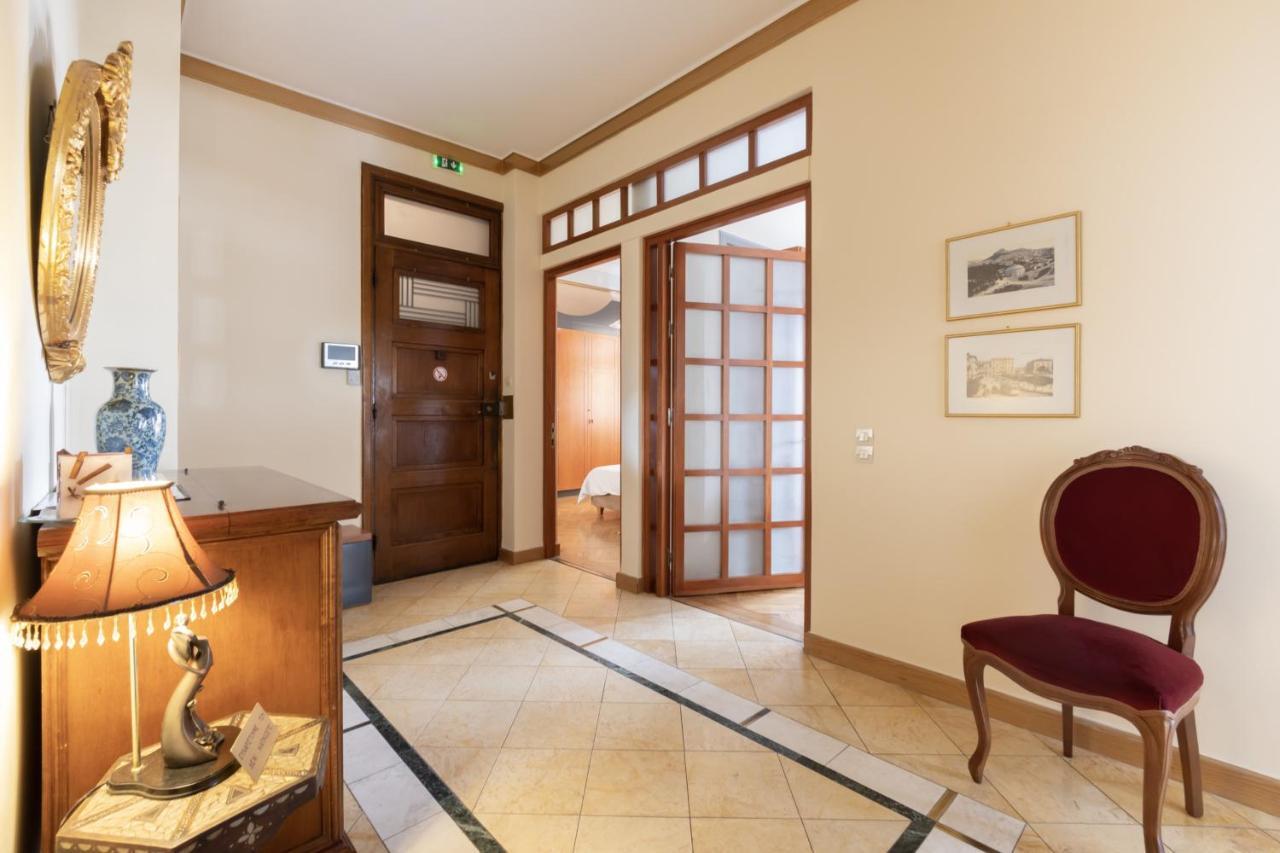 Ideal 4 Bdr Apartment In Plaka For 10! أثينا المظهر الخارجي الصورة